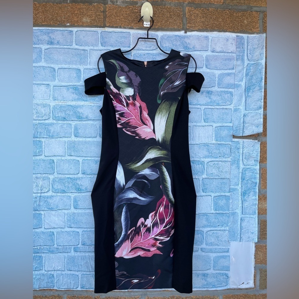 TED BAKER Black Floral Jacquard Eden
Dress size 1 / small - Picture 2 of 12